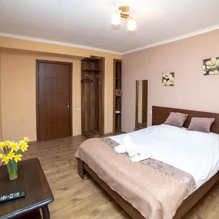 Guest House Kavkasioni 33 Телави Екстериор снимка