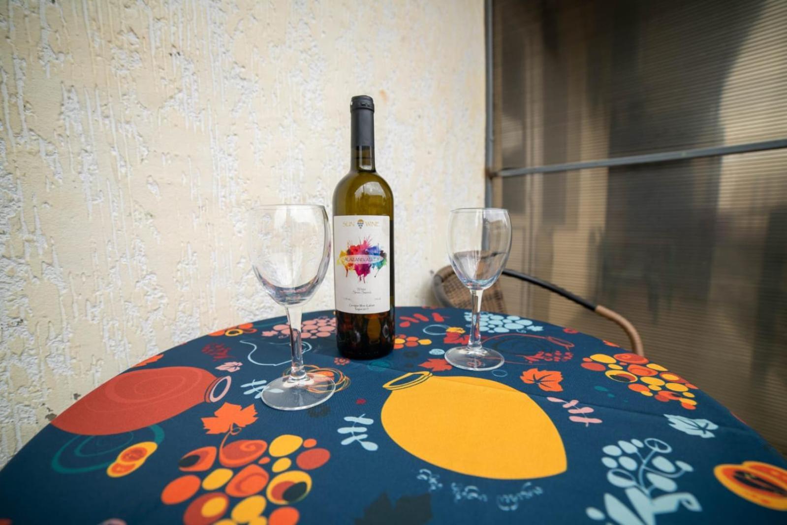 Guest House Kavkasioni 33 Телави Екстериор снимка