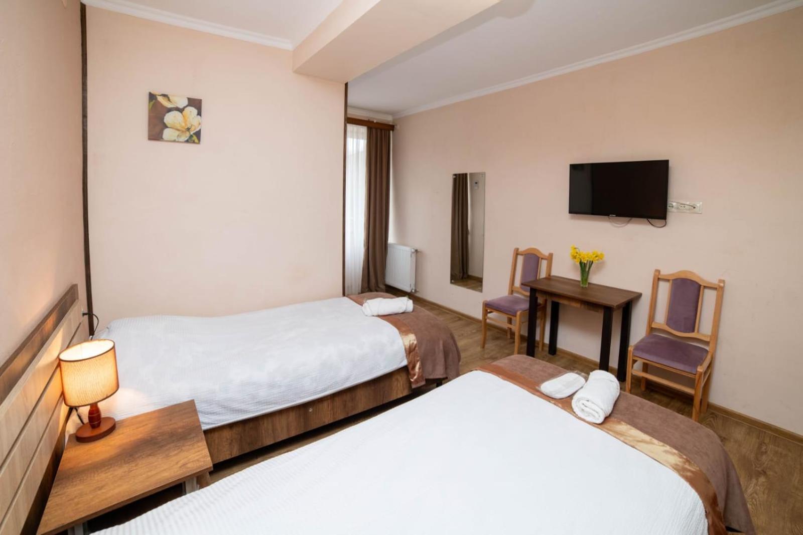Guest House Kavkasioni 33 Телави Екстериор снимка